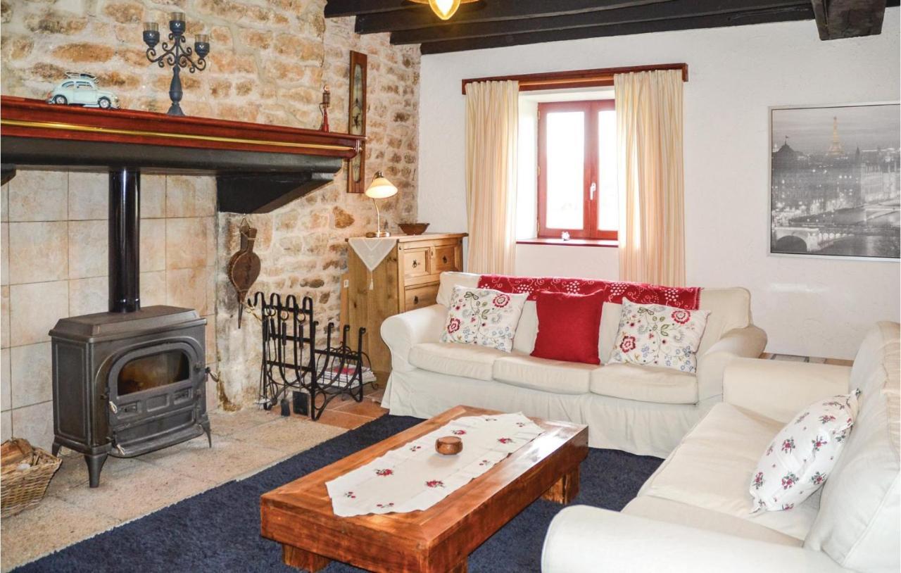 Beautiful Home In Montaudin With Wifi Esterno foto